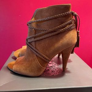 Vince Camuto suede booties. Tan. Size 8.5